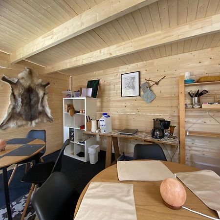 Aurora Igloo Fireplace-Heated Tents In A Secret Forest With Private Jacuzzi And Shared Sauna Bathroom And Dog Friendly Rovaniemi Exteriér fotografie