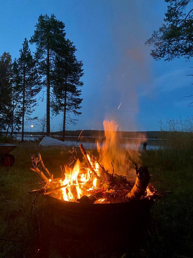 Aurora Igloo Fireplace-Heated Tents In A Secret Forest With Private Jacuzzi And Shared Sauna Bathroom And Dog Friendly Rovaniemi Exteriér fotografie