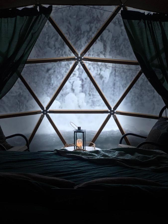 Aurora Igloo Fireplace-Heated Tents In A Secret Forest With Private Jacuzzi And Shared Sauna Bathroom And Dog Friendly Rovaniemi Exteriér fotografie