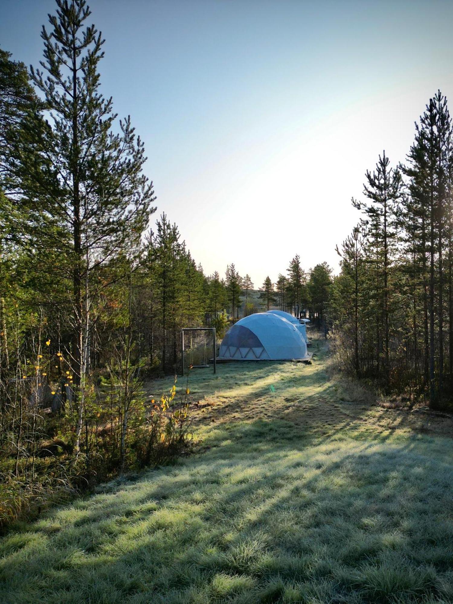 Aurora Igloo Fireplace-Heated Tents In A Secret Forest With Private Jacuzzi And Shared Sauna Bathroom And Dog Friendly Rovaniemi Exteriér fotografie