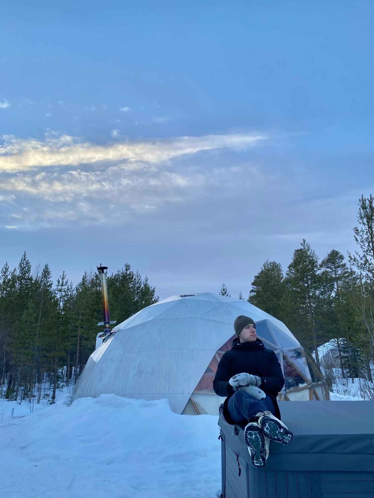 Aurora Igloo Fireplace-Heated Tents In A Secret Forest With Private Jacuzzi And Shared Sauna Bathroom And Dog Friendly Rovaniemi Exteriér fotografie